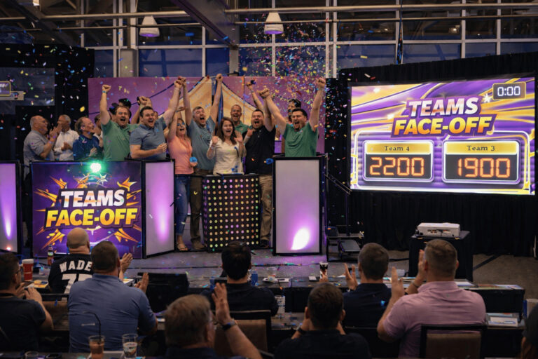 042 - Teams Face-Off - scrolling