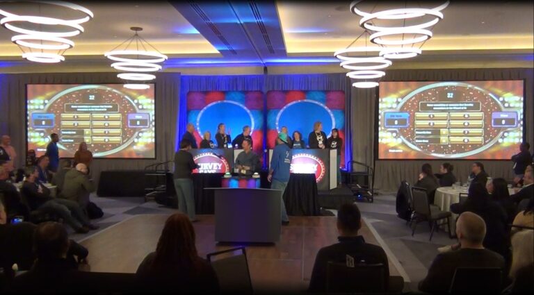 102 - Todd - Feud Dual Screen-GSC_magic (1) - scrolling